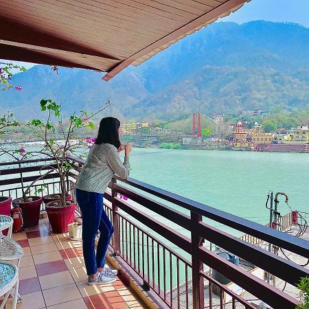 สันสกฤติ เรนโบว์ รีสอร์ต Hotel ริชิเคช ภายนอก รูปภาพ