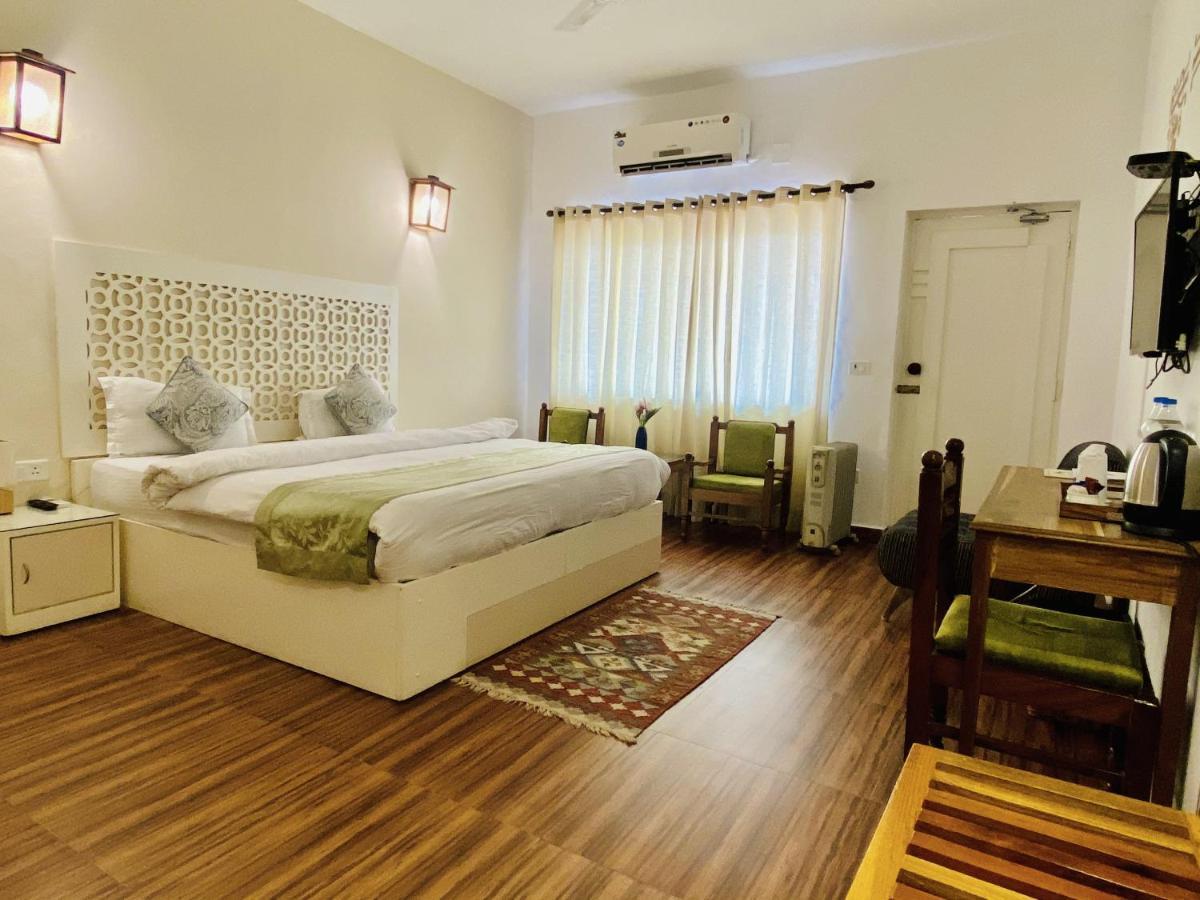 สันสกฤติ เรนโบว์ รีสอร์ต Hotel ริชิเคช ภายนอก รูปภาพ