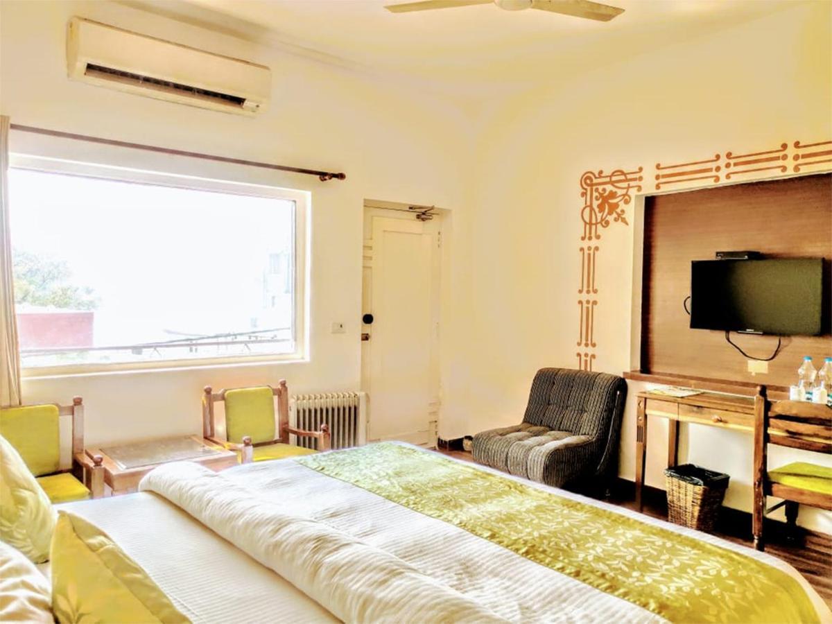 สันสกฤติ เรนโบว์ รีสอร์ต Hotel ริชิเคช ภายนอก รูปภาพ