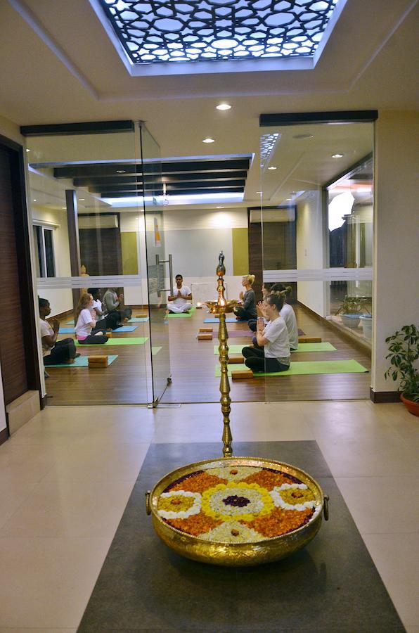 สันสกฤติ เรนโบว์ รีสอร์ต Hotel ริชิเคช ภายนอก รูปภาพ