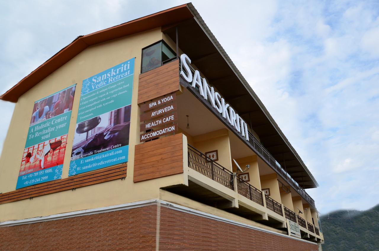 สันสกฤติ เรนโบว์ รีสอร์ต Hotel ริชิเคช ภายนอก รูปภาพ